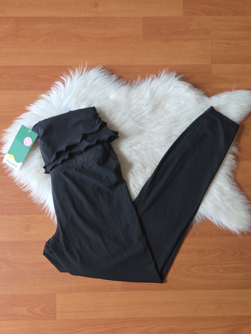 NWT Halara Womens Black Ruffle Waist Leggings Sz Small